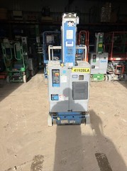 2013 GENIE GR20 20’ ELECTRIC RUNABOUT SCISSOR VERTICAL MAST DRIVABLE MAN LIFT GR