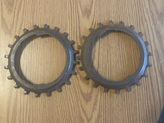 2 Vintage John Deere Soybean H1255 B Corn Planter Plates Cast Iron 494 694