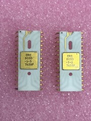 CRC8030-1-3 Integrated Circuit, White Ceramic, Gold Leads, Lot of 2 pcs – NEW!