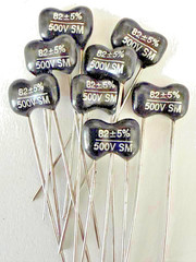 12X – 82pF @ 500V (5%) – DIP SILVER MICA CAPACITOR ~HiFi/TIMING/RF/AUDIO/AMP (m)