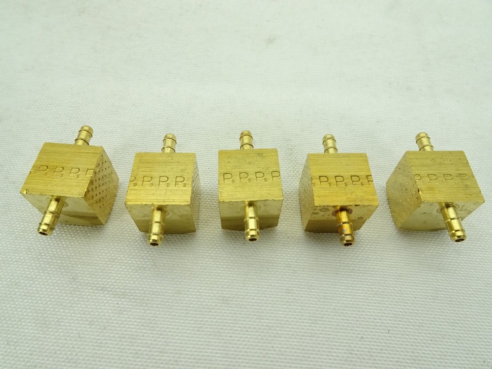 Female Branch Tee Parker 237-5/32-2 0.096″ Barb x 1/8″ FNPT ( Lot of 5 ) TF