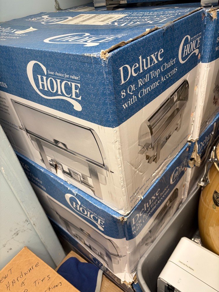 Choice Deluxe 8 Qt. Full Size Chrome Accent Roll Top Chafer