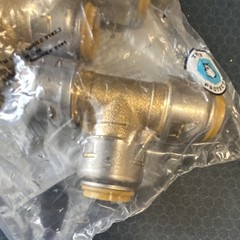 SharkBite Max 1/2 in Push-to-Connect Tee Brass Fitting4-Pack UR362A4freeshipping