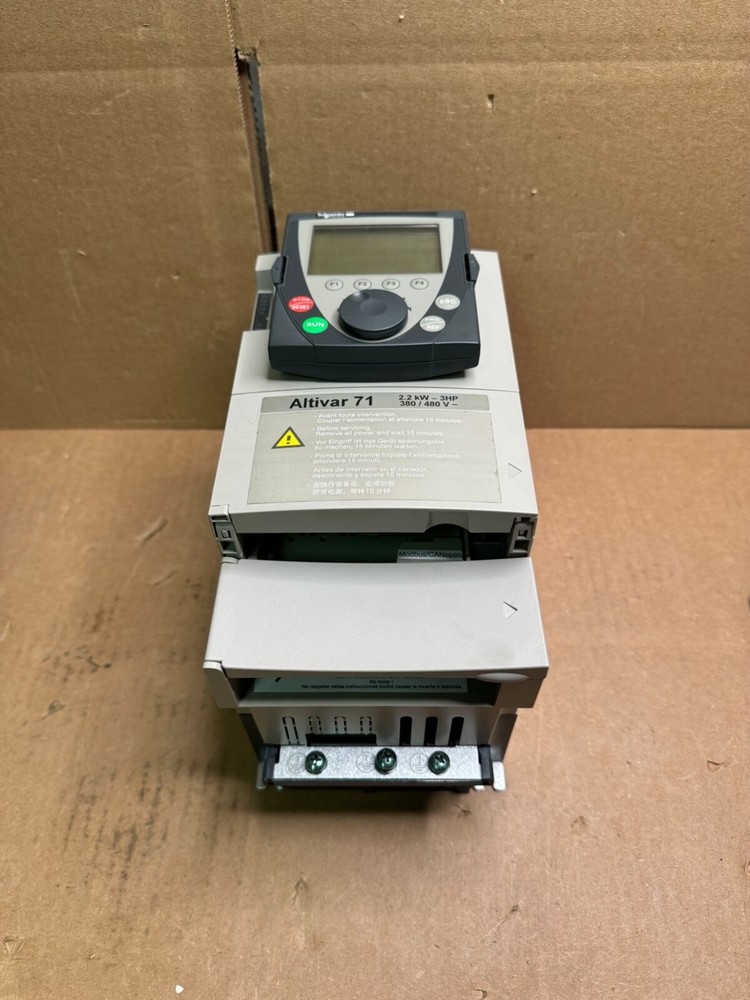 TELEMECHANIQUE ATV71HU22N4 ALTIVAR 71 AC DRIVE, 3-HP, 380/480-VAC, USED! M/O!