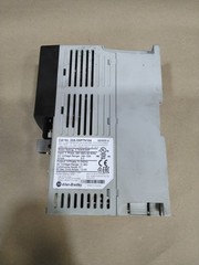 Allen-Bradley 22A-D8P7N104 PowerFlex 4 VFD AC Drive 3 Phase 5HP 3.7kW Series A