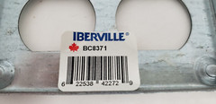 THOMAS & BETTS IBERVILLE BC8371 4″ RECEPTACLE COVER, 2 DUPLEX, NNB