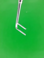 Berens muscle clamp, 3 1/2″, angled 13.5mm Ophthalmic Instruments