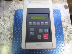 ALLEN BRADLEY VARIABLE SPEED DRIVE SER C 200-240V 4.4A 0.75KW/1HP 1305-AA04A
