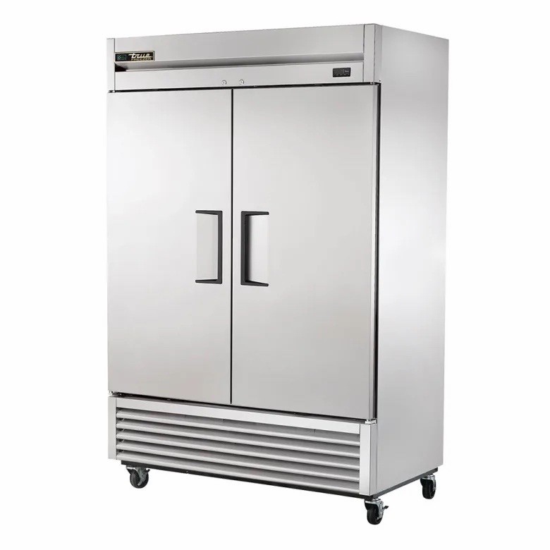 True T-49F-HC 54 1/8″ T Series Two Section Reach In Freezer