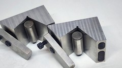 Pair Of Machinist V Blocks Fixtures 30 Degrees Jig Angle Block And Clamps