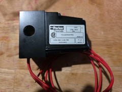 PARKER PNEUMATIC T21025D2F01 SOLENOID VALVE 150PSIG 110/120V 7.2W New Open Box