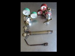 Uniweld USA J Welding Brazing Torch Handle Tip Regulators Gauges untested/ parts