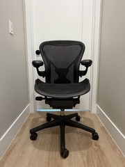 Herman Miller Aeron Classic Desk Chair | Size C | Black | 9.5/10