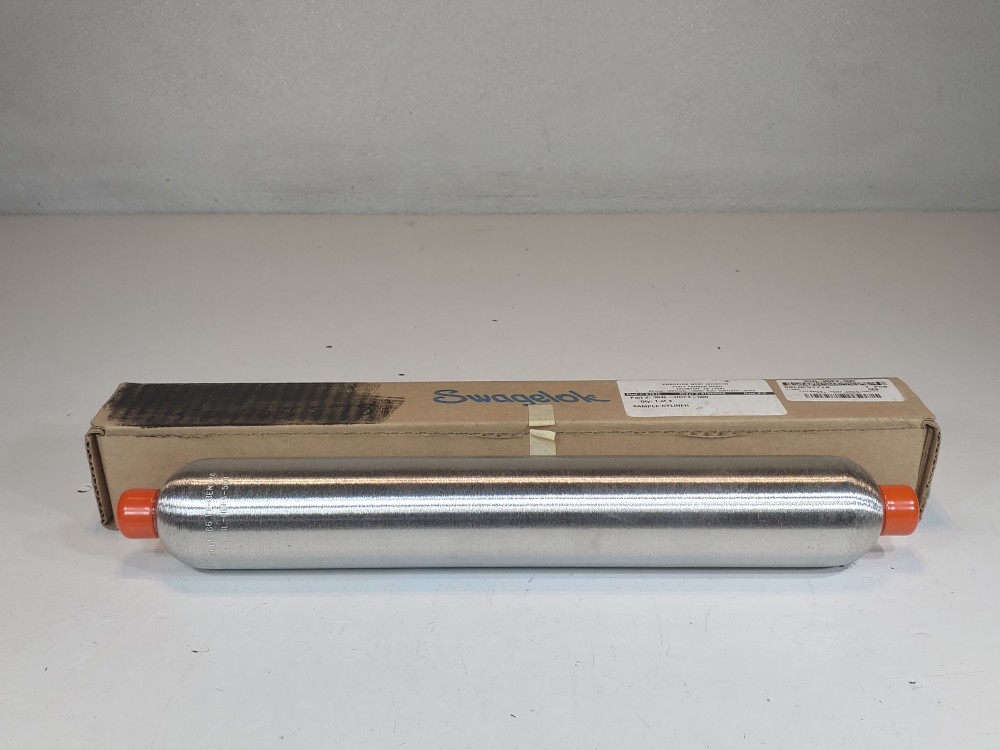 Swagelok 304 SS 1/4″ Double-Ended Sample Cylinder DOT-3E 1800 P/N 304L-HDF4-500