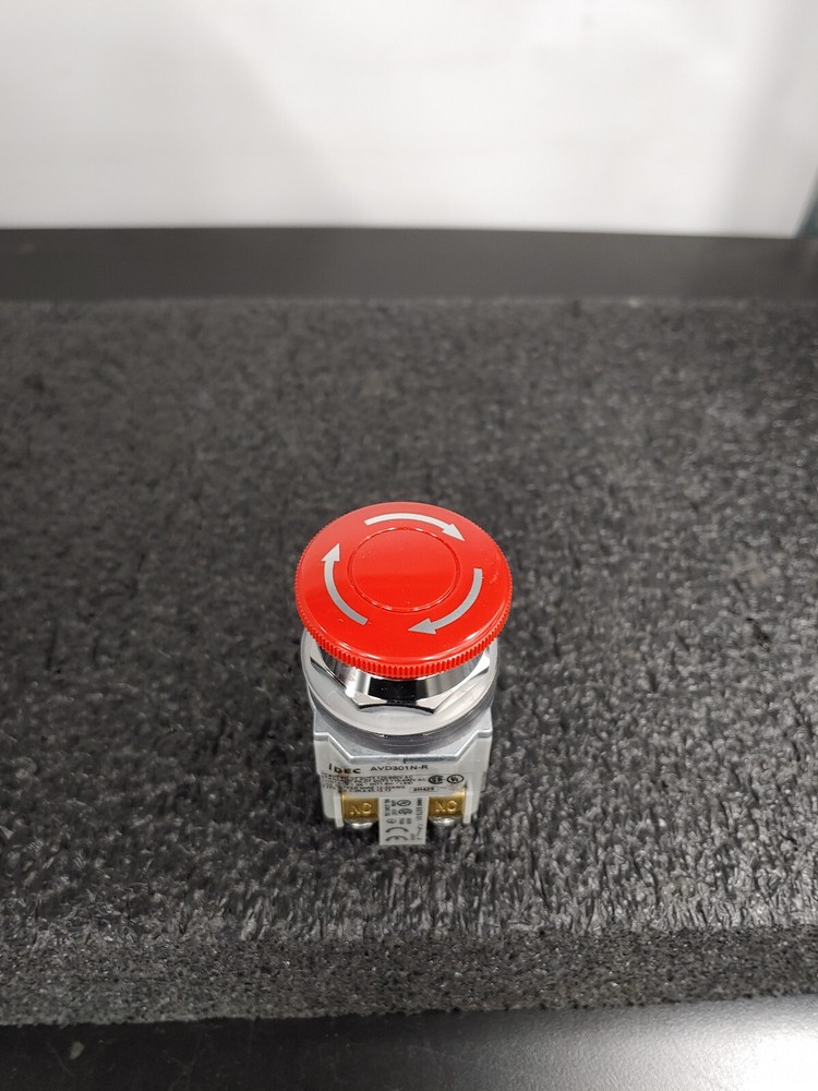 IDEC ABD301N-R Red Emergency Stop Switch