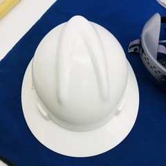MSA 475369 Hard Hat V Gard White Ratchet Oil Oilfield Refinery Memorabilia