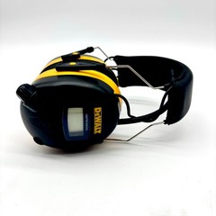 Dewalt Digital AM/FM Hearing Protector w/ LCD Display Model DPG15