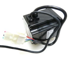 New In Box YASKAWA SGMPH-04AAA41 SGMPH04AAA41AC Servo Motor