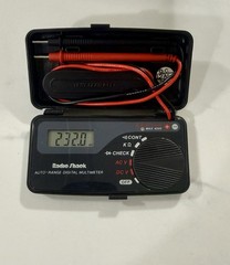 Vtg Radio Shack 22-179A Pocket LCD Digital Multimeter Electronic Test Auto-Range
