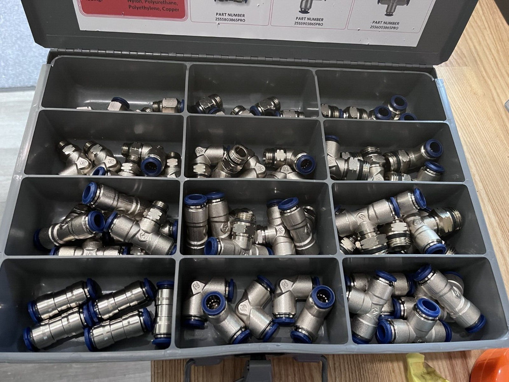 PRO-SOURCE 60 Piece Push to Connect Fitting Kit Mixed Universal Threads 3/8&quot