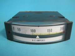 EIL 01/196 8814 0-200 A-C AMPERES VERTICAL PANEL METER USED GAUGE