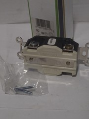 NEW Leviton 2760 Single Locking Receptacle 🔥 Fast Shipping 🔥