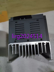 1pc used HZ800A-5R5G/7R5P-4 5.5KW380v