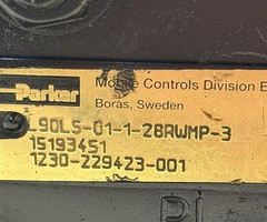 New Parker L90LS-01-1-28RWMP-3 Valve Volvo 15193451 Fits Loaders
