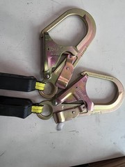 DBI-SALA Self-Retracting Lifeline: 420 lb Capacity, 6.00′ Lifeline 7100313183