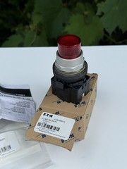Eaton HT8GBRV3 Illuminated Red Push Button 24V – New