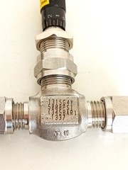 HOKE / 1315G4Y / Milli-Mite 1300 Series / 316 SS Metering Needle Valve 1/4″