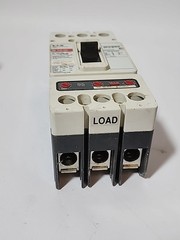 Eaton HJD3250F Series C 3 Pole 250A 600VAC Thermal Magnetic Circuit Breaker