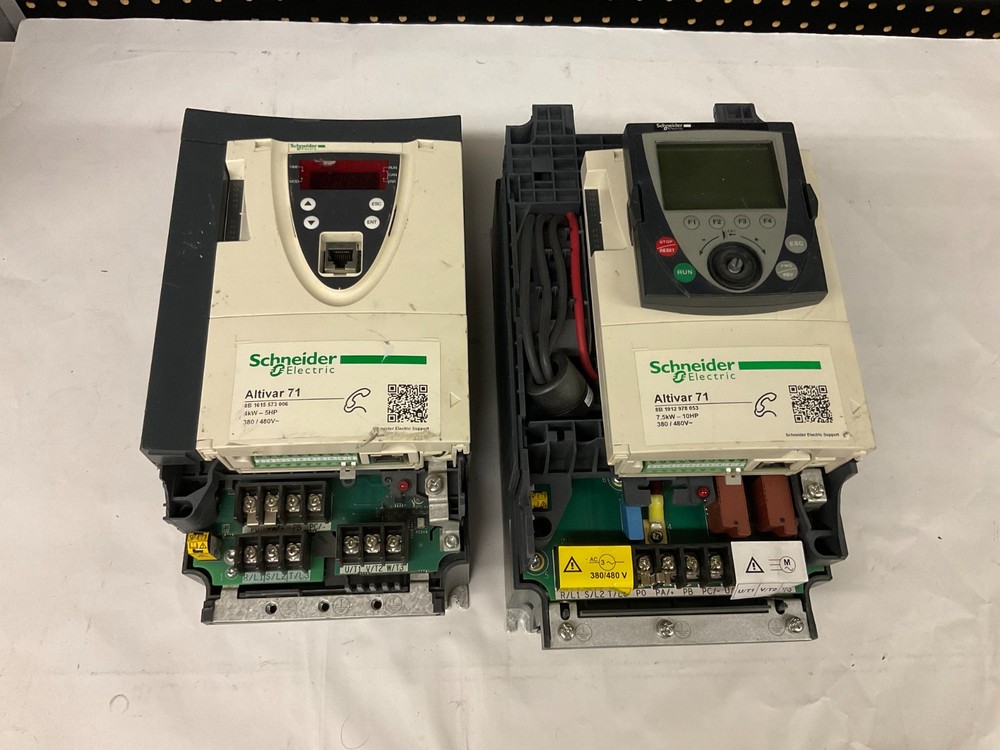 Lot of 2 AS-IS Schneider Altivar 71 ATV71HU40N4 ATV71HU75N4 Drive