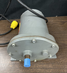 Dayton Gearmotor Model 5K940, 60RPM, 1/4Hp Ratio 29:1, 60Hz