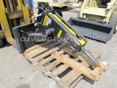 STANLEY MB05-S02 HYDRAULIC CONCRETE BREAKER ATTACHMENT Bobcat Skid Steer Loader