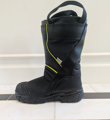 Globe SUPRALITE 14 in. Pull On Structural Firefighting Boots Men’s 12.5 XW *NEW