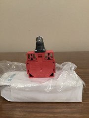 niftylift part # P18937 limit switch nifty original