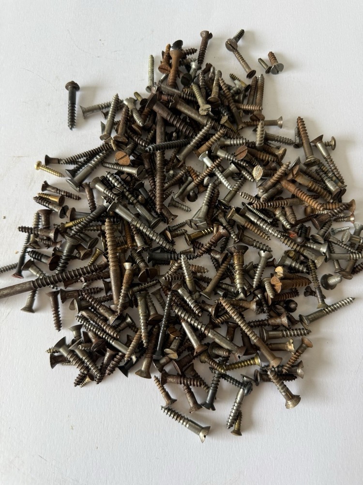 Assorted 2 Pounds Of Flat Head Wood Screws