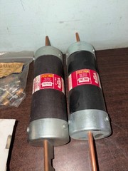 LOT OFOVER 100 NOS FUSES FUSETRON BUSSMANN GOULD SHAWMUTT BULLET ETC. S1