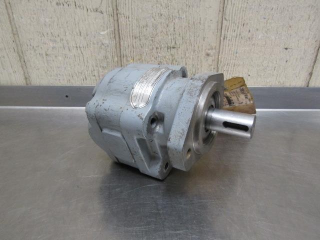Parker Commercial M15H901LEAB-07-11 Hydraulic Gear Motor 1.55 cu.in 4 – 11 HP