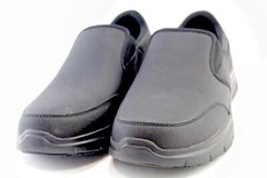 Skechers Men’s Work Shoes Memory Foam size 10 M & 10.5 M Slip-on Black NEW