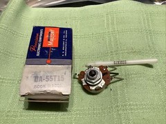 Mallory UA55T15 Potentiometer 500 K Ohms With 100k Ohm Tap