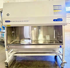 Baker BioChemGARD e3 6′ Portable Biosafety Cabinet w/ UV, Stand & Casters 2019