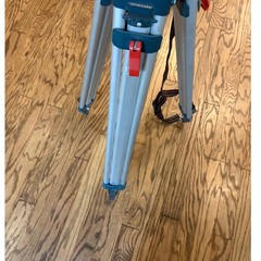 Bosch BT 160 Professional Aluminum Tripod 5/8-11 Thread for Laser Levels Silver