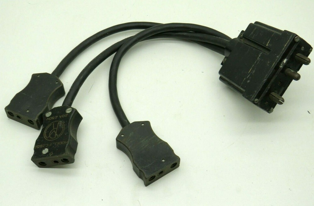 Union Connector 3-Way Split Size Adapter Male Plug to Female FC255G