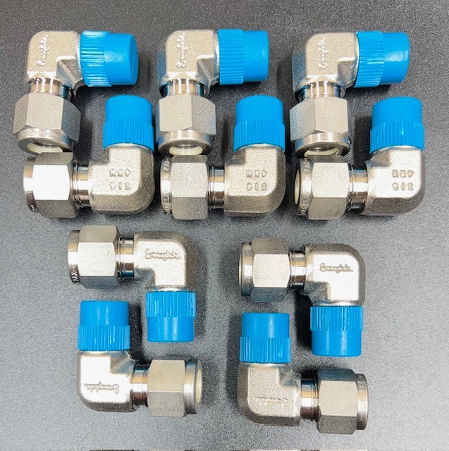Lot Of 10 – Swagelok SS-600-2-4 Elbow (3/8” Tube OD x 1/4” Male NPT) – Free Ship