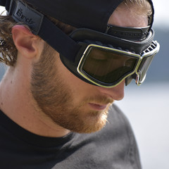 Birdz Condor Sport Padded Riding Goggle Black with clear to smoke AUTO DARKING