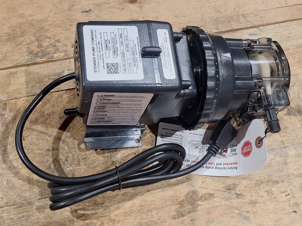 STENNER 85MHP40 PERISTALTIC PUMP 85MJH7A1STG1 120V 100PSI 40GPD 4NA13