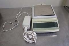 Mettler Toledo PG802-S Precision Balance 810g x 0.01g with Power Supply