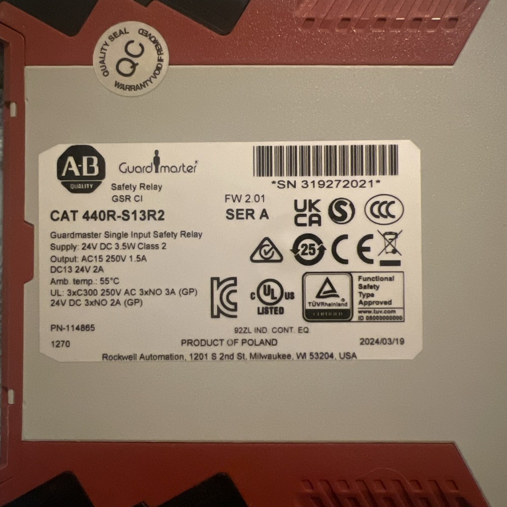 NEW Allen-Bradley 440R-S13R2 Guardmaster Dual GuardLink Safety Relay